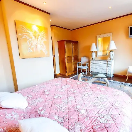 Haras Des Charmilles Bed & Breakfast Varaville